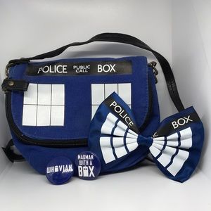 TARDIS bag & Doctor Who accessories
